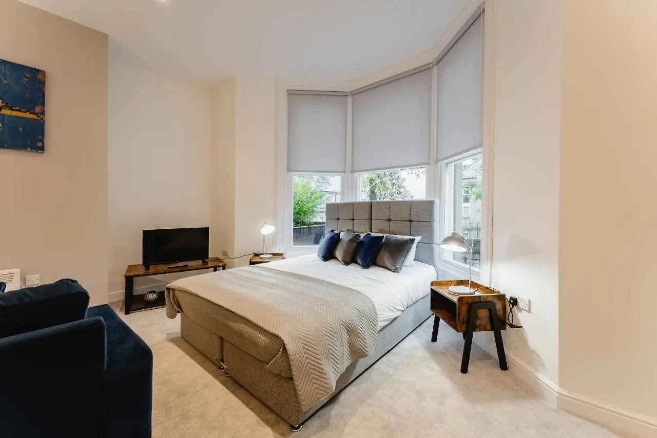 Prescott Court Serviced Apartments 哈利法克斯