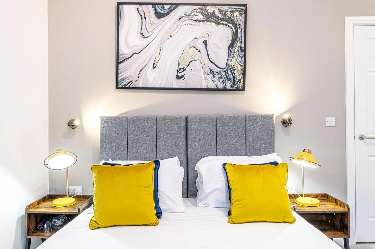 Prescott Court Serviced Apartments 哈利法克斯